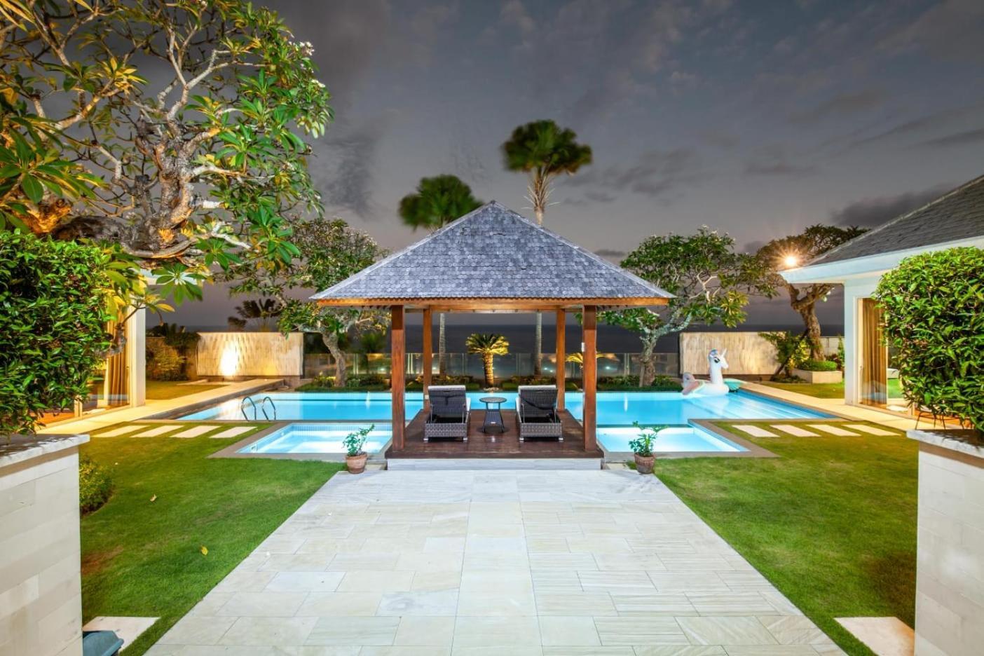 Cliff Front Luxury Villa 4 Bedroom At Pandawa Beach 乌干沙 外观 照片